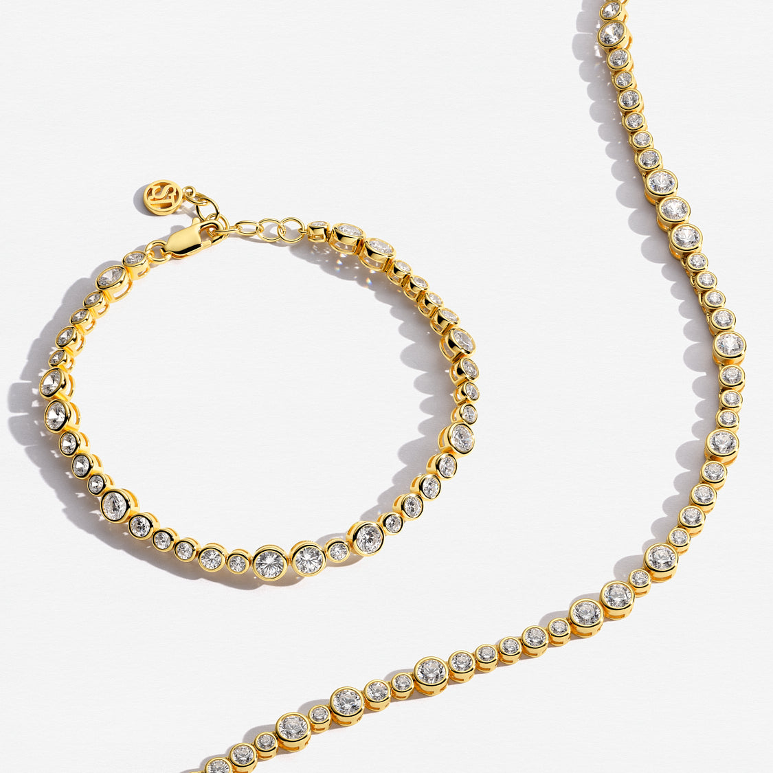 925 Sterling silver | White