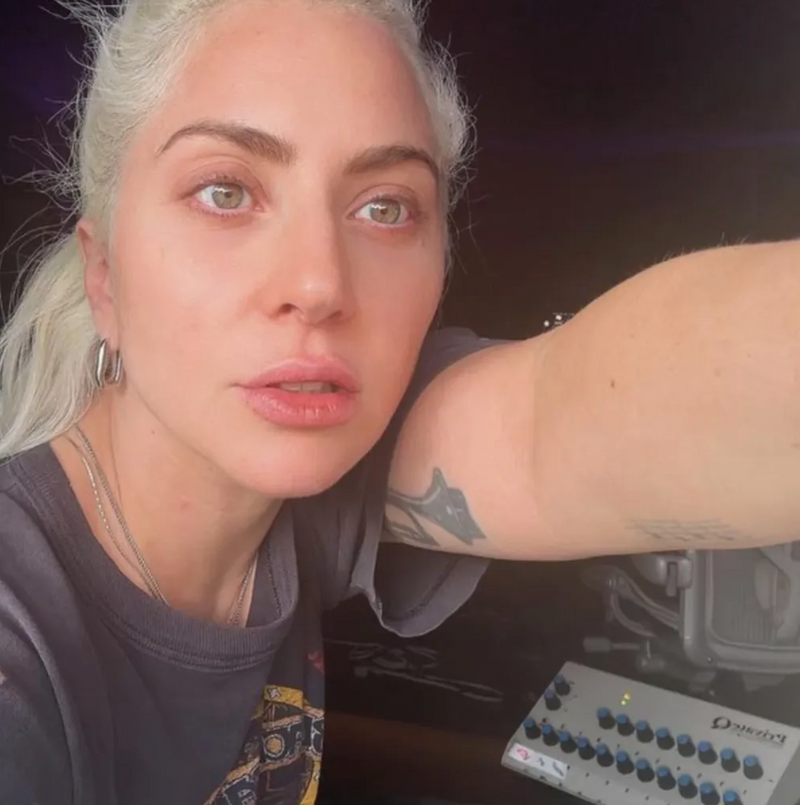 LADY GAGA